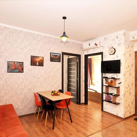 Apartment Art Django Old Avlabari Tbilisi Luaran gambar