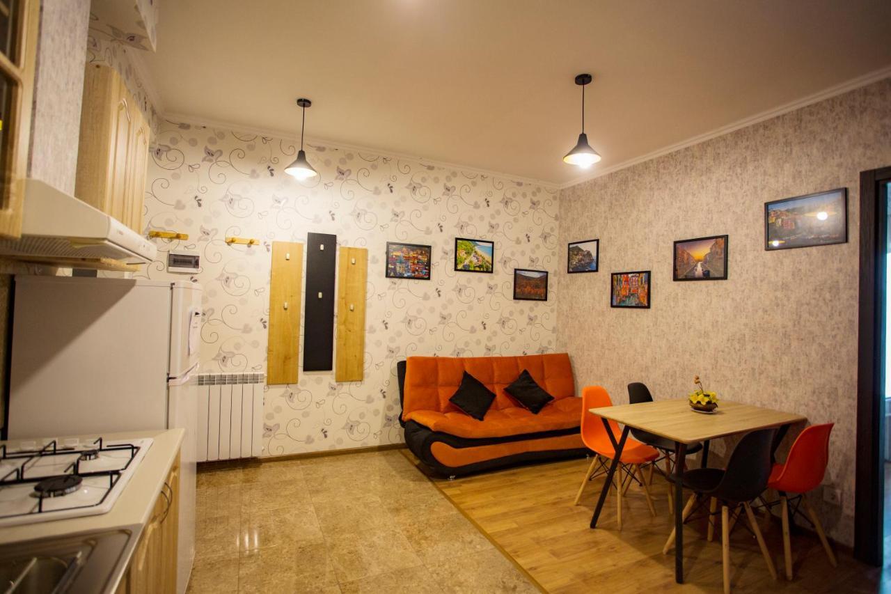 Apartment Art Django Old Avlabari Tbilisi Luaran gambar