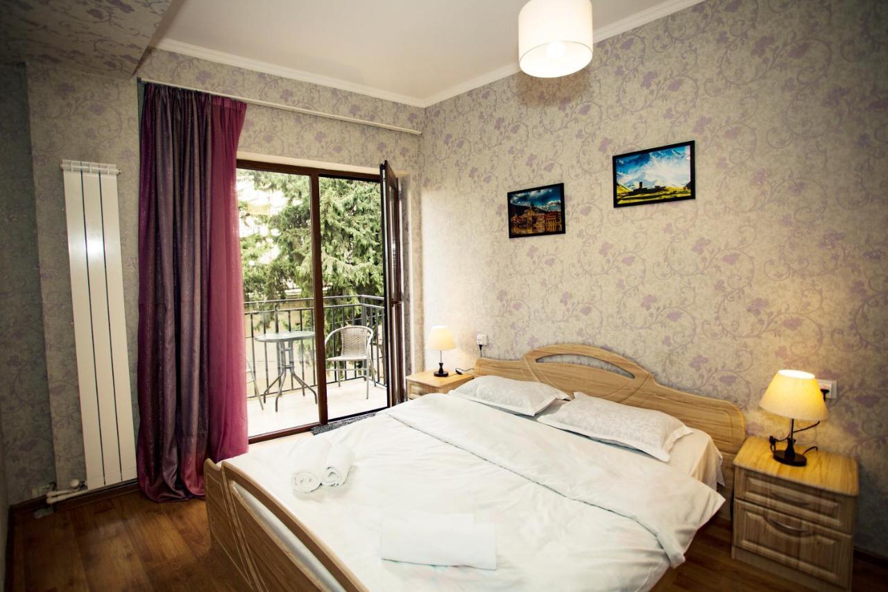 Apartment Art Django Old Avlabari Tbilisi Luaran gambar