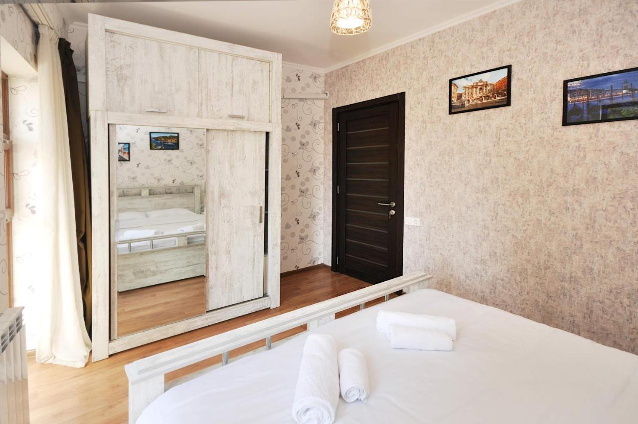 Apartment Art Django Old Avlabari Tbilisi Luaran gambar