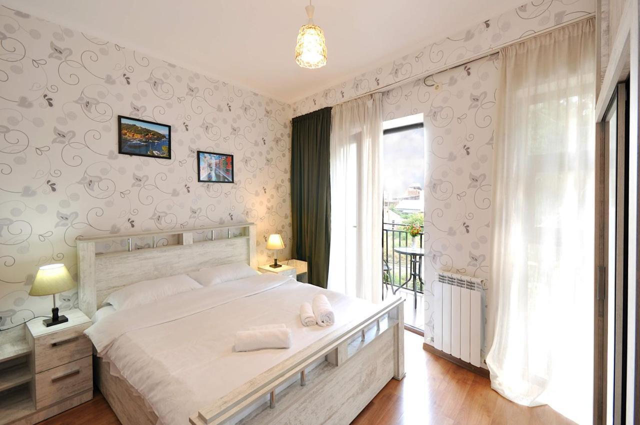 Apartment Art Django Old Avlabari Tbilisi Luaran gambar